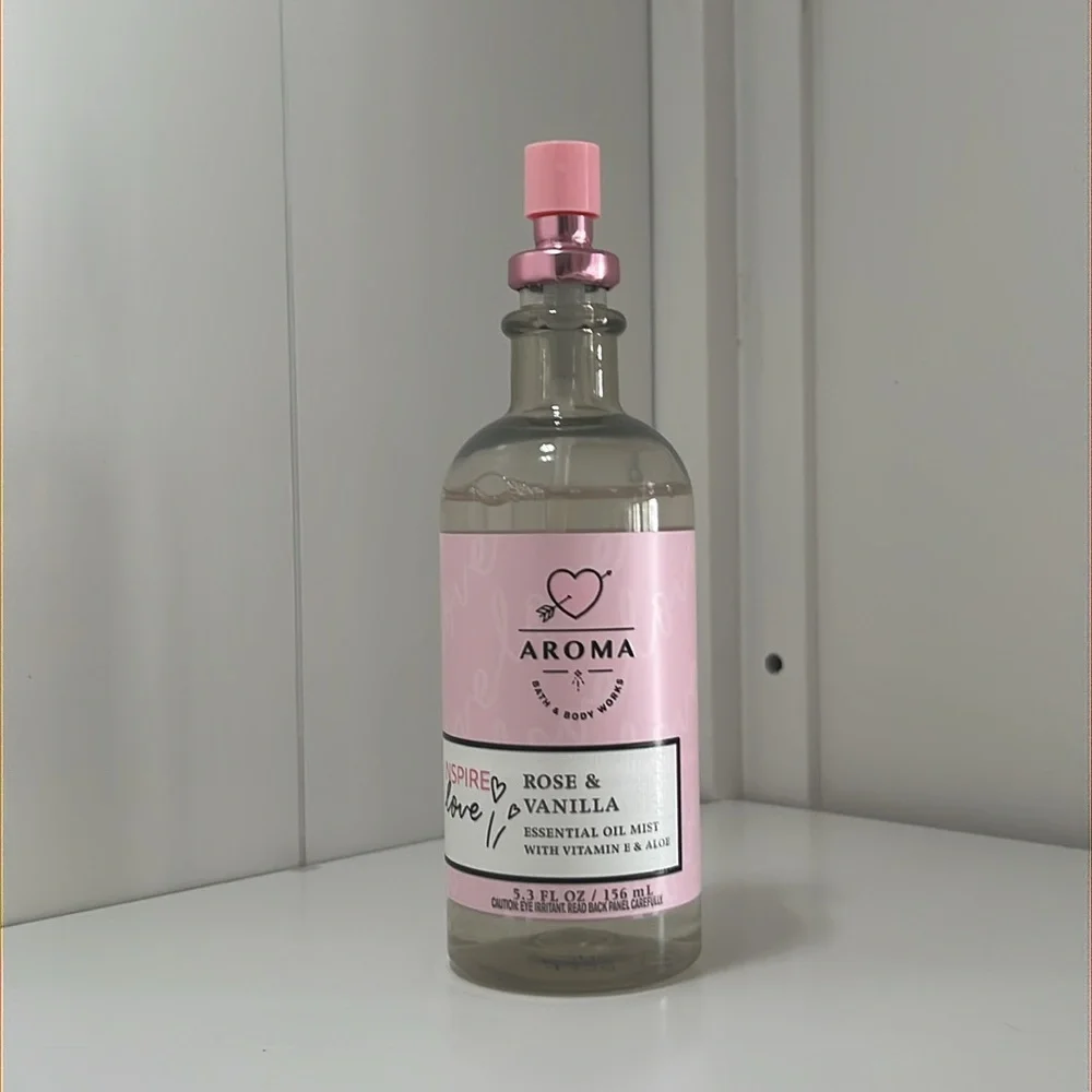 Rose & Vanilla Aromatherapy Essential Oil Mist
